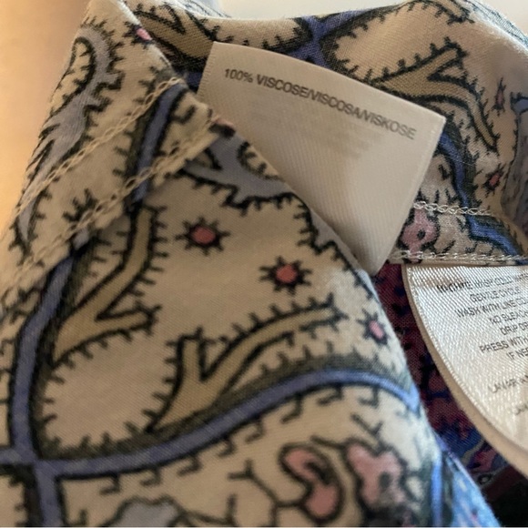 Jones New York Sport Paisley Long Sleeve Button Down Size Large - Picture 7 of 7